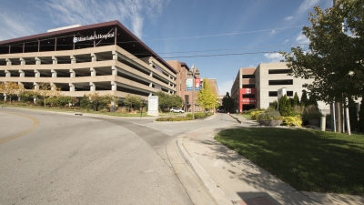 Saint Luke's Hospital of Kansas City Entrance A exterior